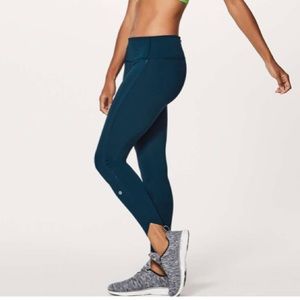 Lululemon Athletica- Quick Pace 7/8 tights